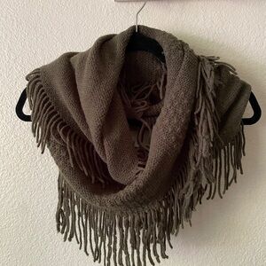 Olive Fringed Knit Scarf